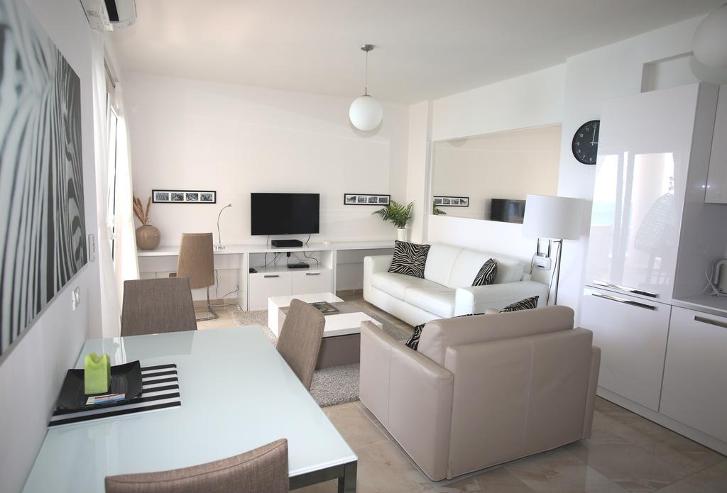 White Residence Luxury Apartments Sarande Ngoại thất bức ảnh