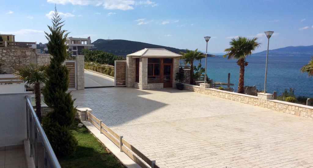 White Residence Luxury Apartments Sarande Ngoại thất bức ảnh