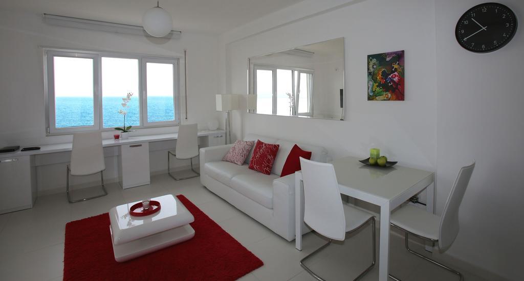 White Residence Luxury Apartments Sarande Ngoại thất bức ảnh